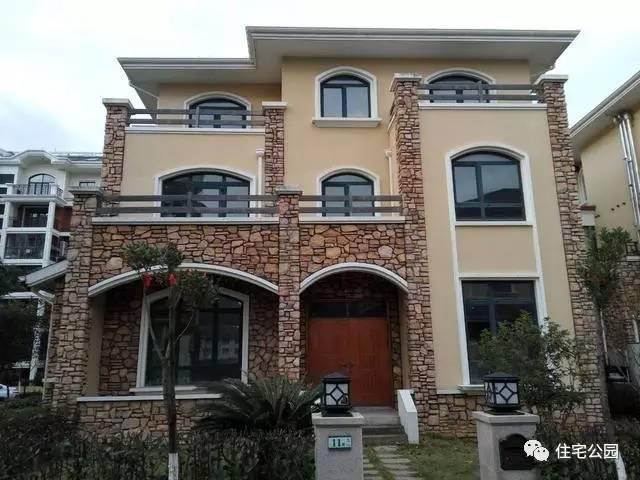花費50W蓋好的別墅終于完工，文化石外墻配真石漆，就是好看