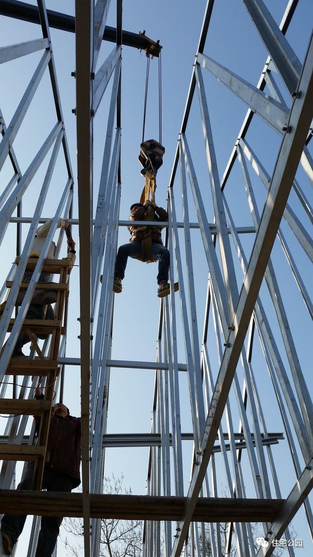 1500元每平米的輕鋼別墅，是否能取代紅磚房在農村的地位？