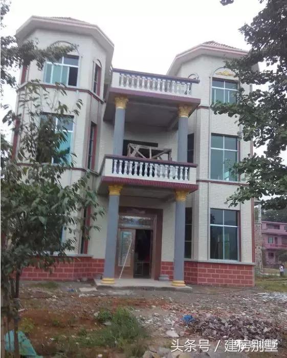 湖北自建三層別墅，主體就花了25萬，看下超值嗎