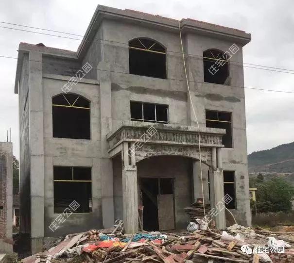 幾套農村自建別墅外觀實景圖，附戶型圖和施工過程