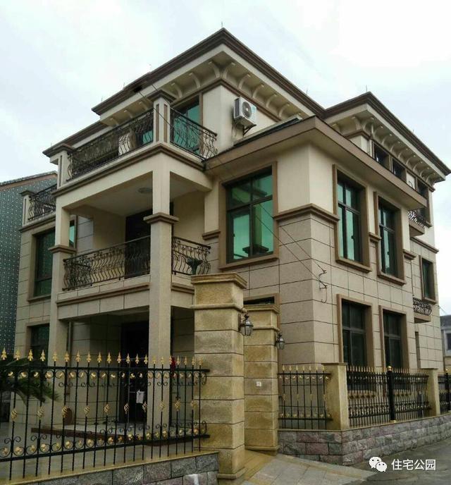 360平的農村別墅，35萬建成，實拍！