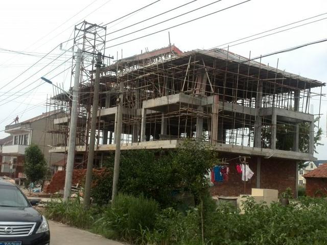 80萬(wàn)搞定5間3層普通樓房，建房過(guò)程全記錄