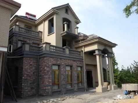 實(shí)拍網(wǎng)友自建三層農(nóng)村別墅過(guò)程，舒適美觀引人矚目