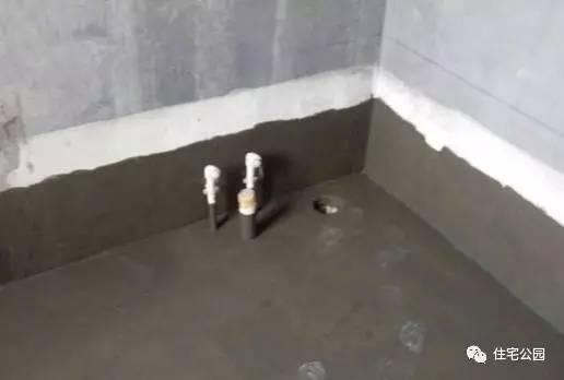 農村新房漏水讓人崩潰，自建房到底怎么做到“滴水不漏”？