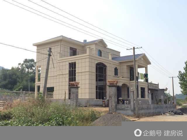 網友曬各自村里最漂亮的農村別墅，沒想到農村這么富裕了