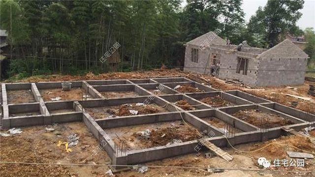 自建房帶超大庭院、泳池，看完都不想在城里買房了