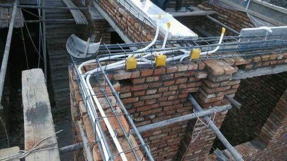 農(nóng)村自建房這樣預(yù)埋水電管，老師傅說規(guī)范又實用