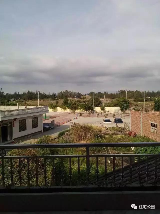 海南父子40萬(wàn)聯(lián)手自建2層養(yǎng)老房，這價(jià)錢你可信？