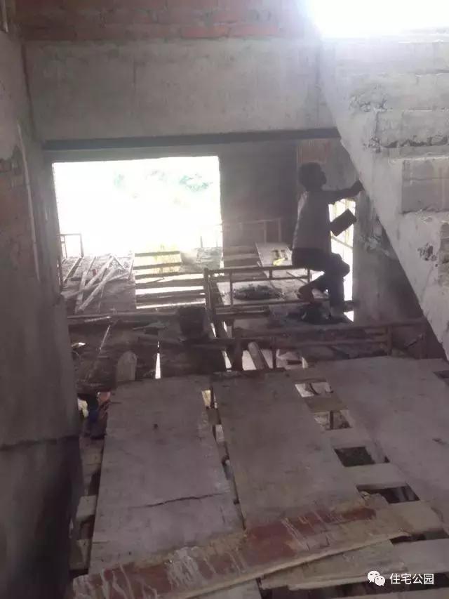 海南父子40萬(wàn)聯(lián)手自建2層養(yǎng)老房，這價(jià)錢你可信？
