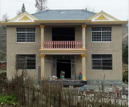 湖南21萬自建歐式別墅，引來全村圍觀仿建，真值！