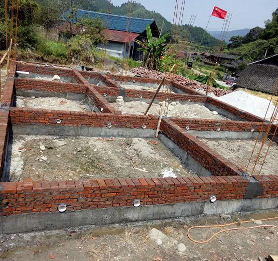 湖南21萬自建歐式別墅，引來全村圍觀仿建，真值！