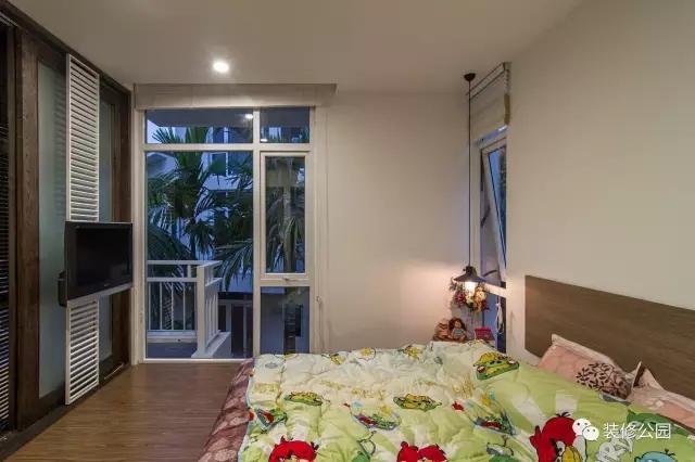 宅基地都是10米寬，人家的農村別墅戶型好，裝修棒，學不？