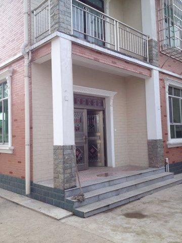 如果你有30萬，是交首付做房奴，還是回村蓋別墅