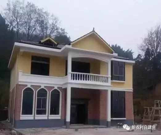 實拍農村已經建好的別墅戶型，完爆網上的效果圖