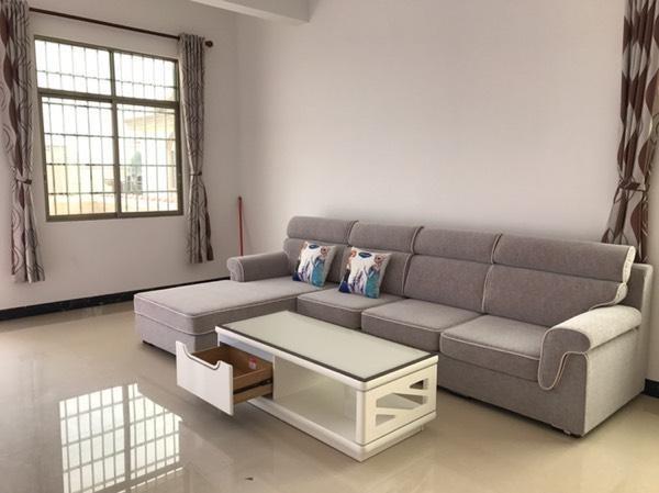 逃離深圳，我用70萬蓋了棟小別墅迎娶了白富美老婆