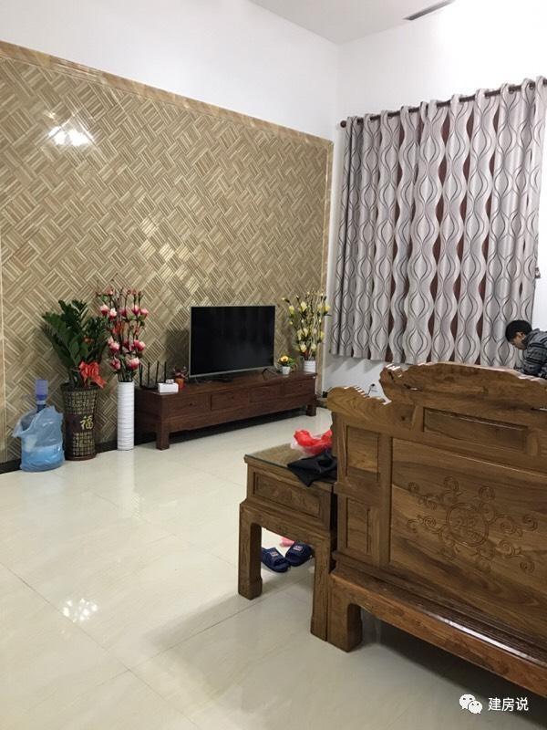 老板自建豪華洋氣的三層農(nóng)村別墅，不愧是福建的房子！