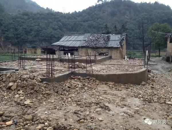 浙江網友自建三層農村別墅，引全村仿建倍有面子