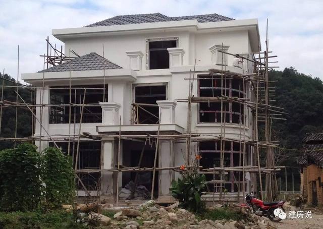 浙江網友自建三層農村別墅，引全村仿建倍有面子