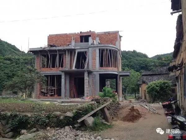 浙江網友自建三層農村別墅，引全村仿建倍有面子
