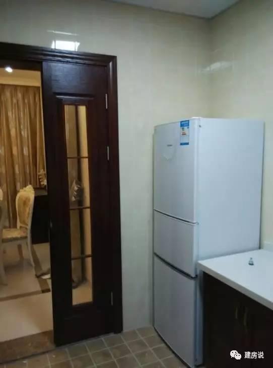 蘇州網(wǎng)友曬三層農(nóng)村別墅，帶洋氣花園很有格局