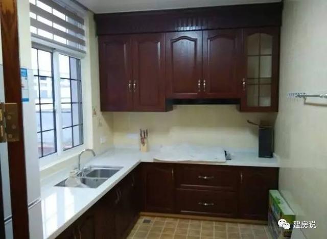 蘇州網(wǎng)友曬三層農(nóng)村別墅，帶洋氣花園很有格局