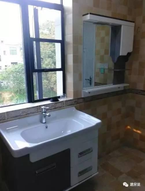 湖南網友曬自建三層農村別墅，外觀和裝修完美搭配