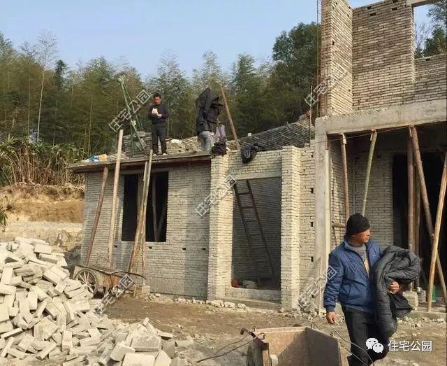 農村自建二層住宅施工全過程，附多張施工圖