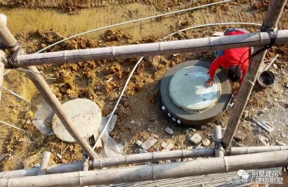 湖北一土豪曬三層別墅，豪華裝修有假山還有魚塘