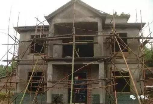 25萬建二層農(nóng)村別墅，圓了媳婦兒的別墅夢