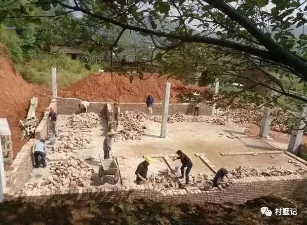 實拍現(xiàn)在的農(nóng)村二層別墅，人人都能建