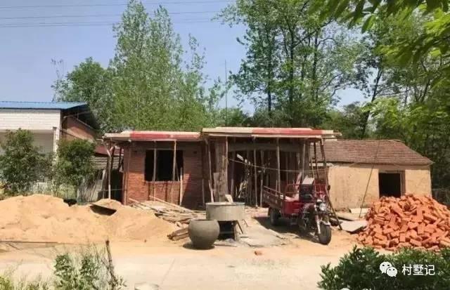 20萬將舊房子翻蓋成農村別墅，村長都點贊