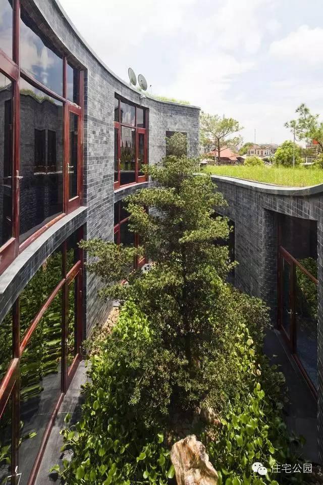 別墅 | 自建房別墅做成這樣也是絕了，滿眼的綠色！