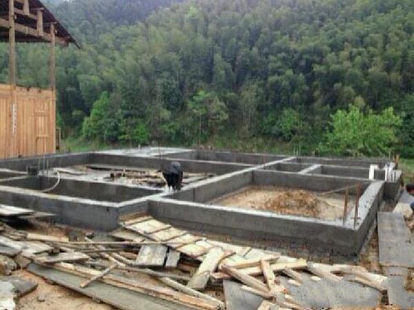 貸款借錢，一拿到5千元圖紙立刻蓋起34萬農村別墅！