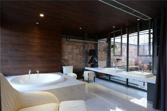 云溪花園，現(xiàn)代簡(jiǎn)約別墅裝修，挑空的設(shè)計(jì)也很美！