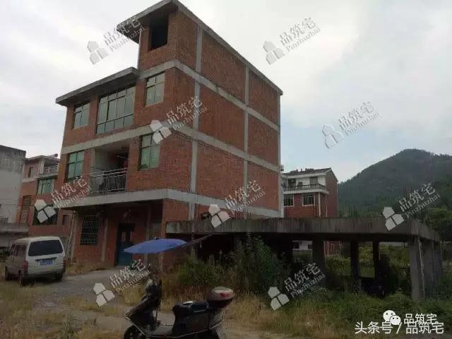 10×14米四層農村別墅，帶魚池帶屋頂泳池！農村土豪多啊！