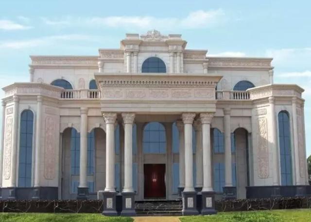 羅馬柱不要瞎用，看完這棟別墅才知道用錯羅馬柱毀了整棟房