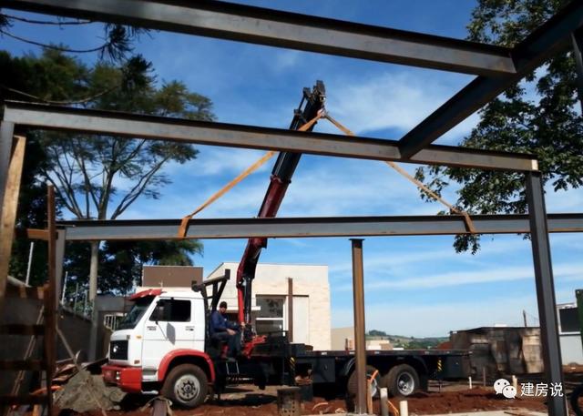 半個月蓋好一棟輕鋼別墅，看看國外都是怎么建房的！