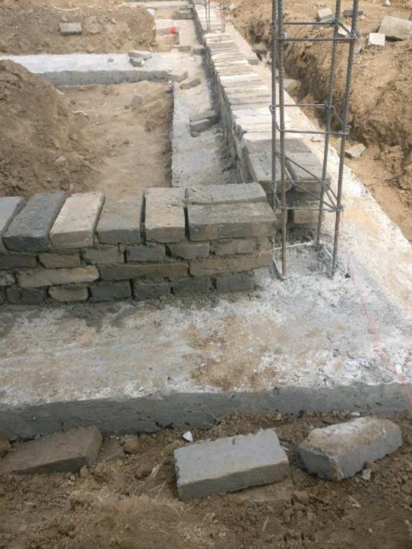 小伙20萬做三層自建房，看完施工過程誰還敢住？