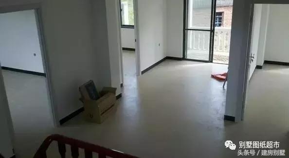 為我新落成的別墅，造了大部分農(nóng)村人都見過的小火灶！