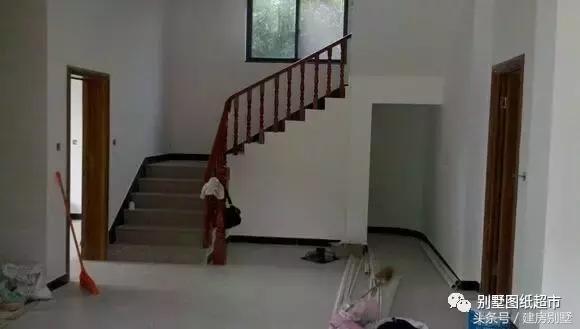 為我新落成的別墅，造了大部分農(nóng)村人都見過的小火灶！