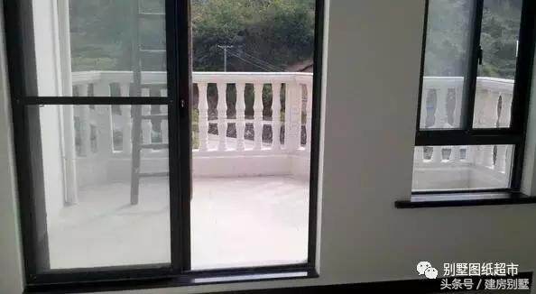 為我新落成的別墅，造了大部分農(nóng)村人都見過的小火灶！