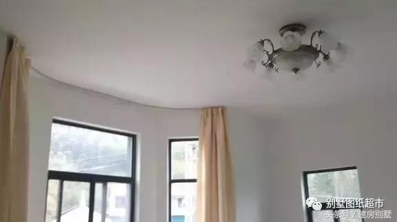 為我新落成的別墅，造了大部分農(nóng)村人都見過的小火灶！