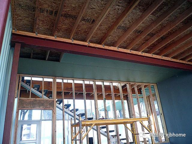 她用5個集裝箱，建起一棟絕美別墅！