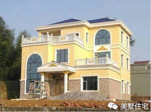 11x11米歐式三層小別墅戶型圖，3種外觀配色，各有千秋