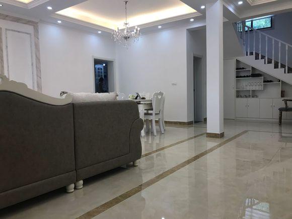 曬曬剛蓋好鄉村小別墅，找老婆就靠它了