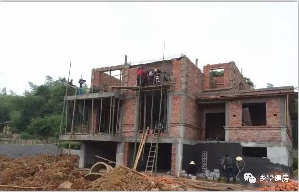 在農村花30萬自建房，看起來像百萬效果