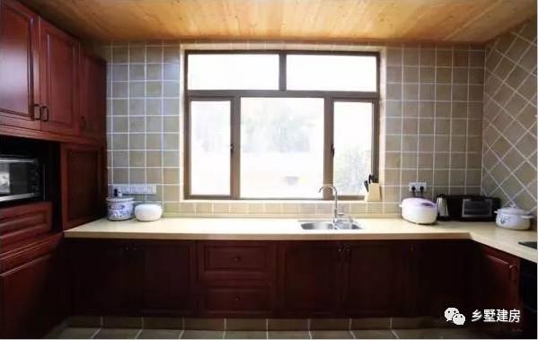 在農村花30萬自建房，看起來像百萬效果