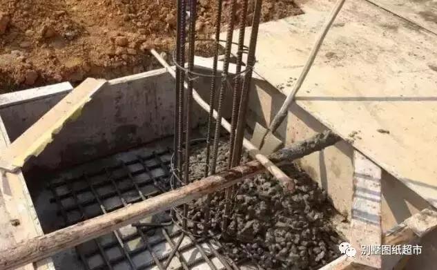 農村自建房基礎施工這么做才能又穩又安全，別再花冤枉錢了