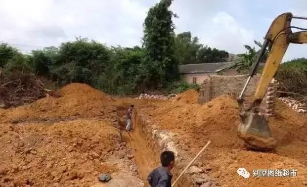 農村自建房基礎施工這么做才能又穩又安全，別再花冤枉錢了