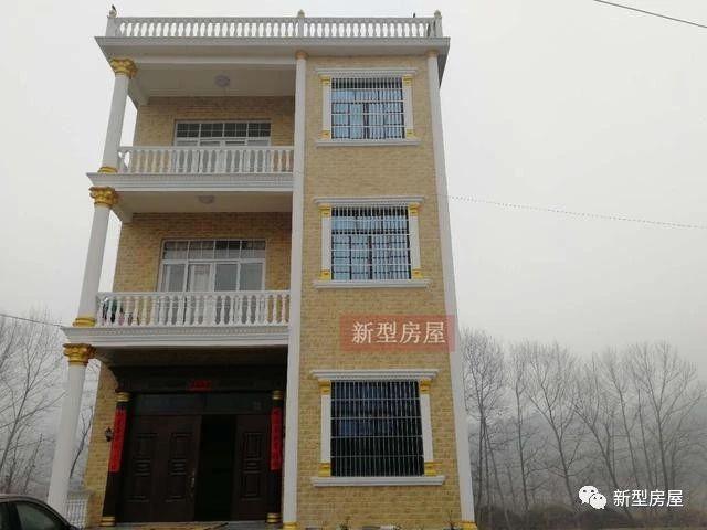 幾棟完工的農村房屋實拍照片，一棟賽一棟的漂亮